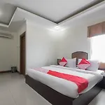 Oyo 1114 Hotel Denpasar Makassar