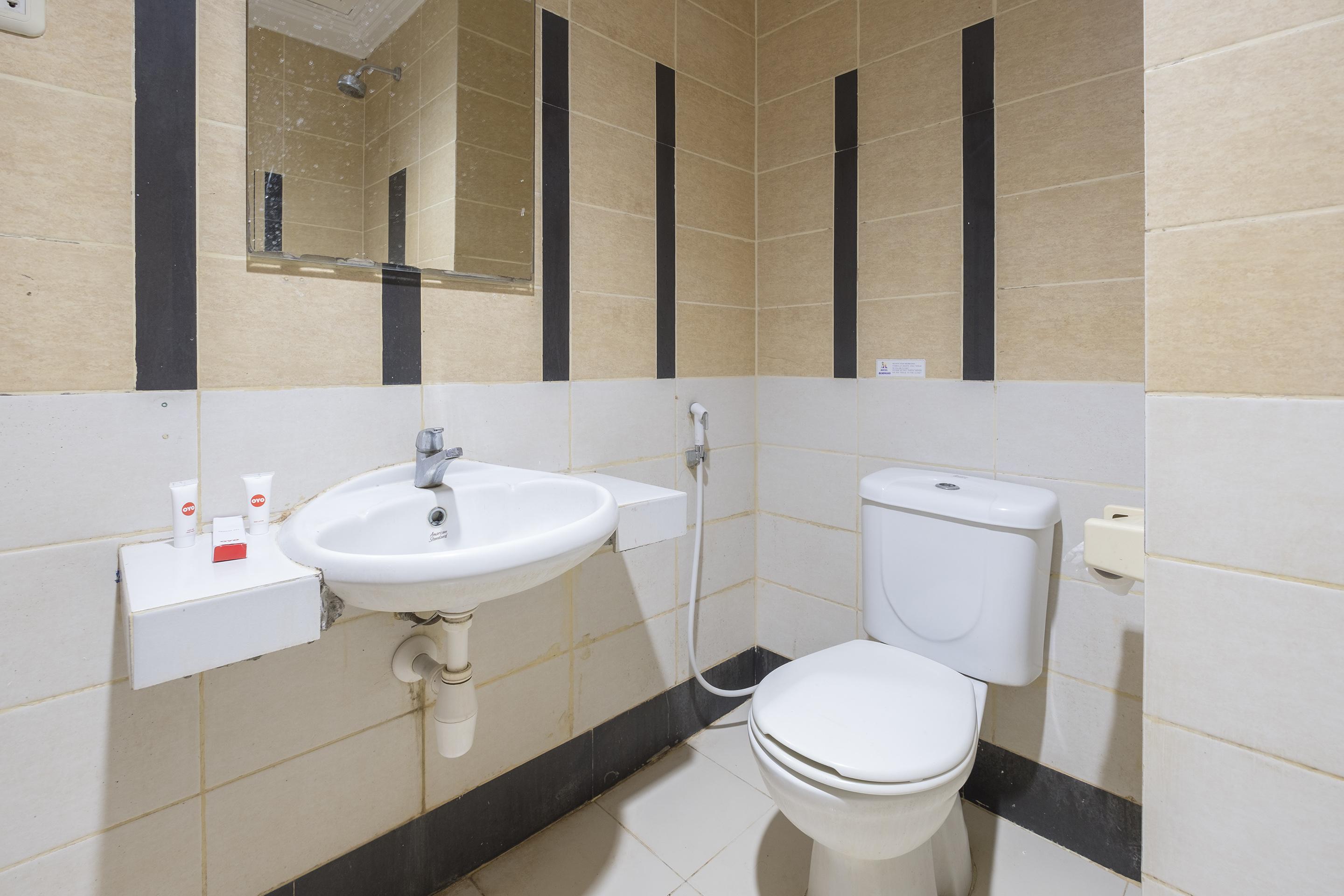 Oyo 1114 Denpasar Hotel 3*